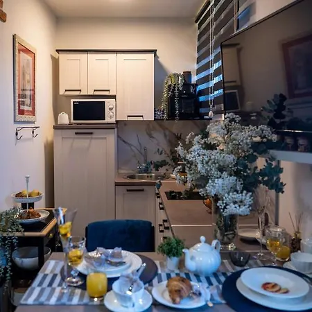 Malona One Bedroom