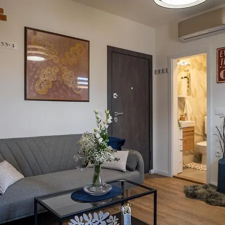Malona One Bedroom Apartament *