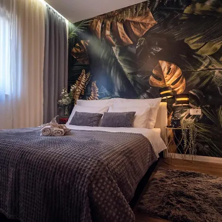 Malona One Bedroom Apartament *