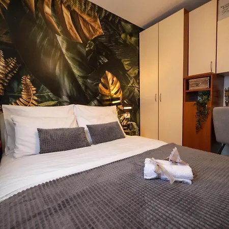 Διαμέρισμα Malona One Bedroom Ζαντάρ