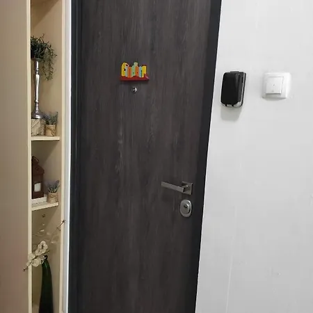 Malona One Bedroom *